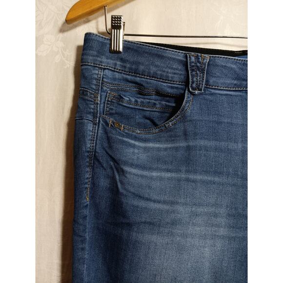 Democracy Jeans 16 AB Solution Blue Denim Straight Leg Elastic Waist Comfort - Picture 4 of 16